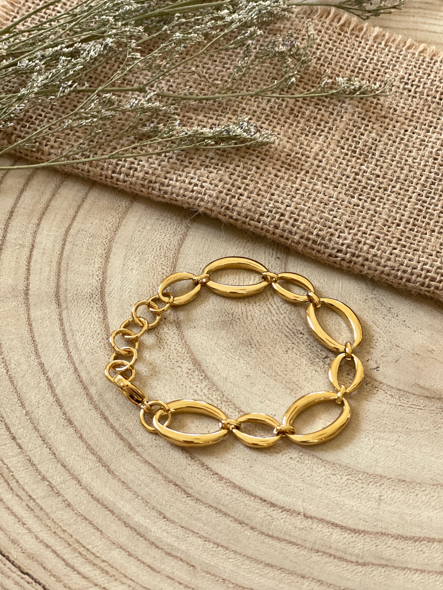 Eclipse link bracelet