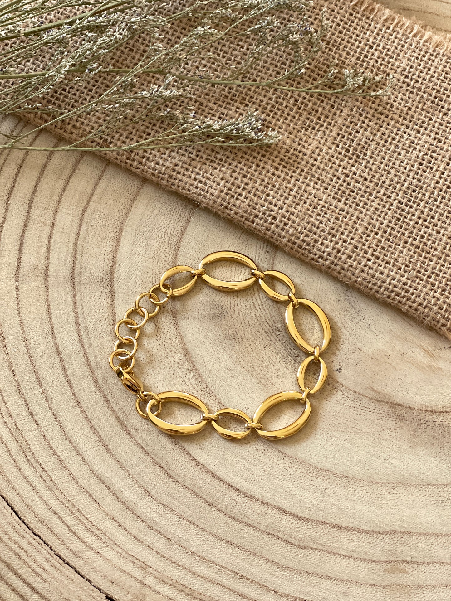 Eclipse link bracelet