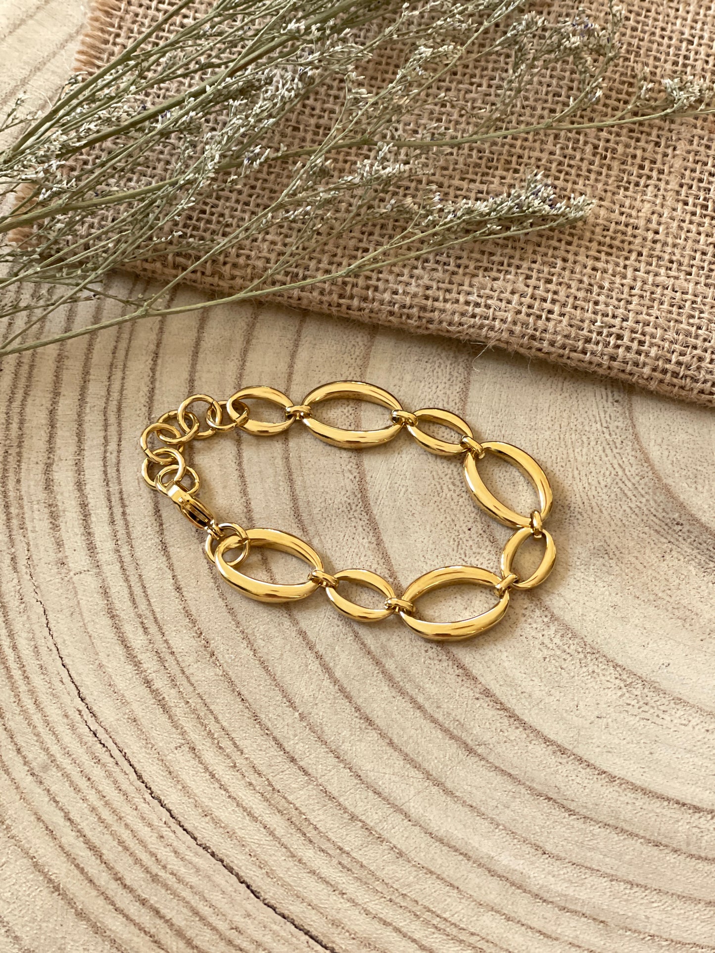 Eclipse link bracelet