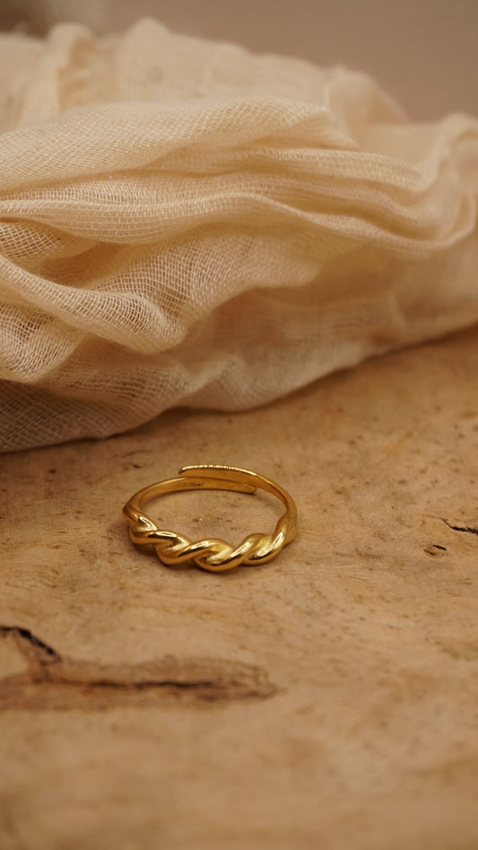 Swirl Ring