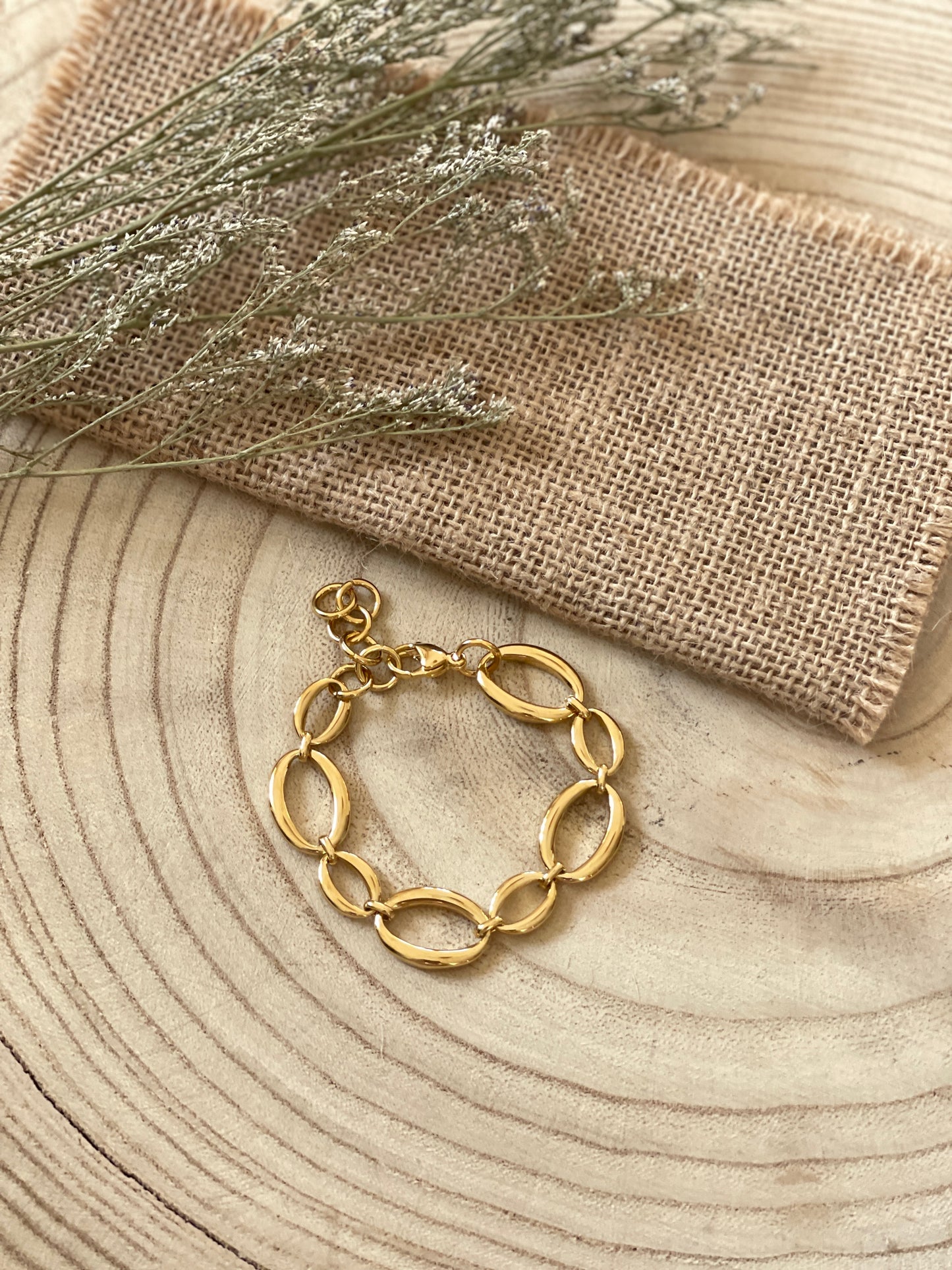 Eclipse link bracelet
