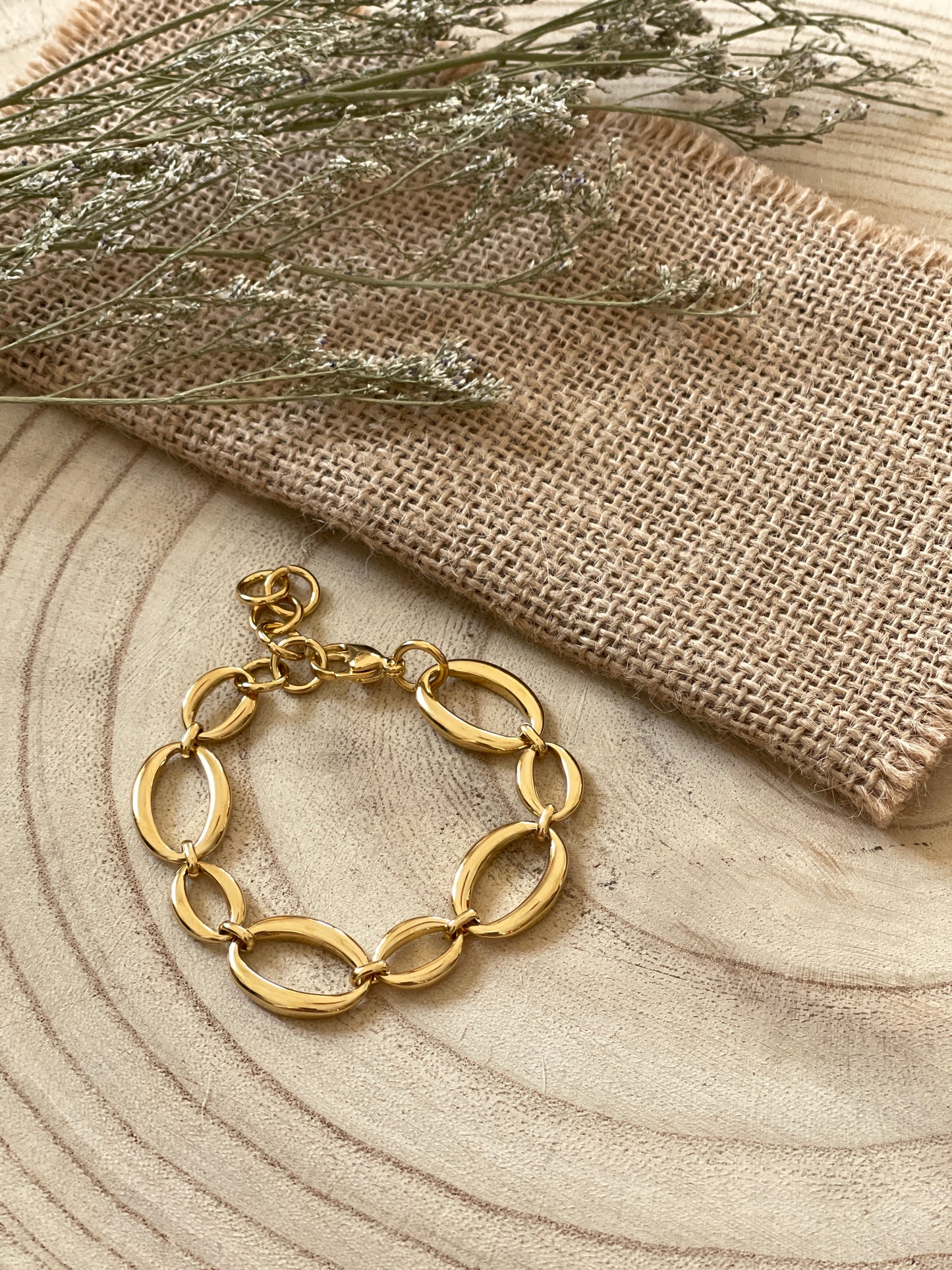 Eclipse link bracelet