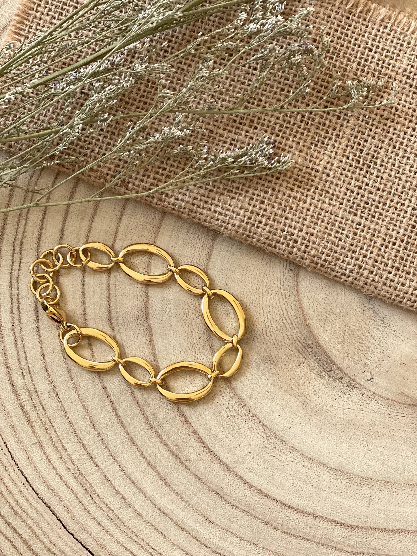 Eclipse link bracelet
