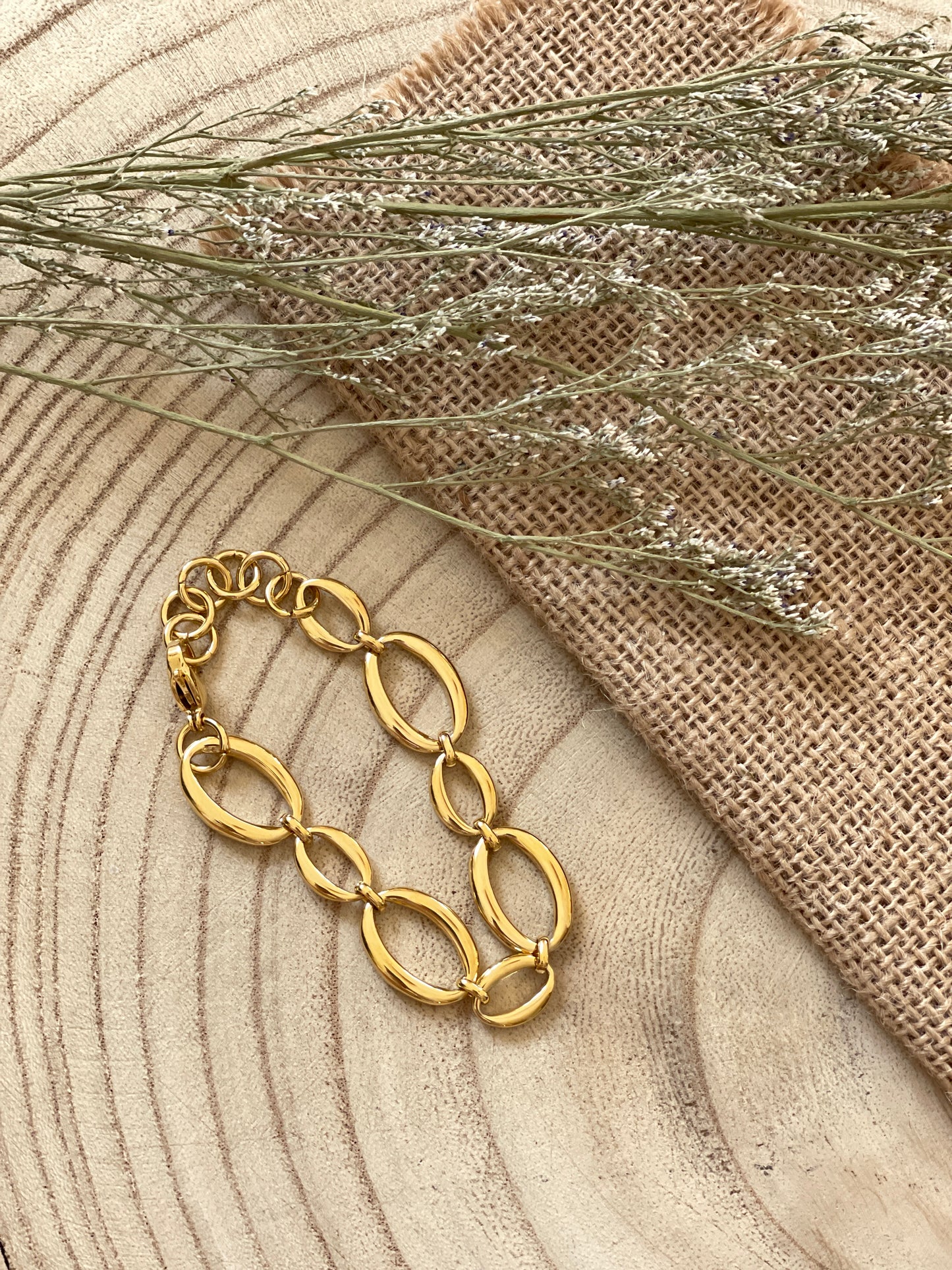 Eclipse link bracelet