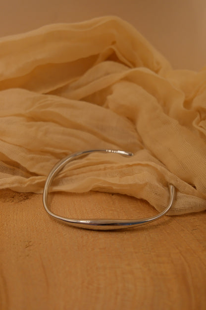 Silver: Wave Bangle