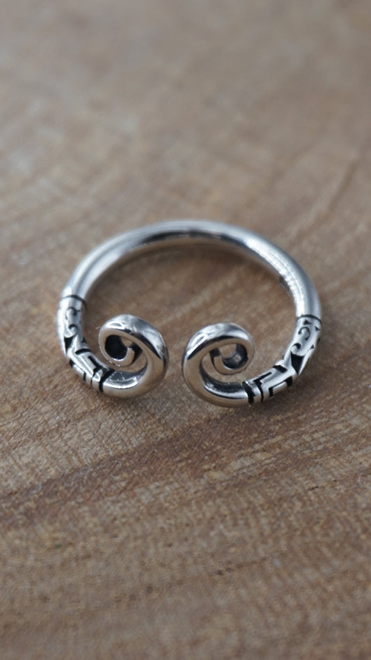 Vintage Style Ring