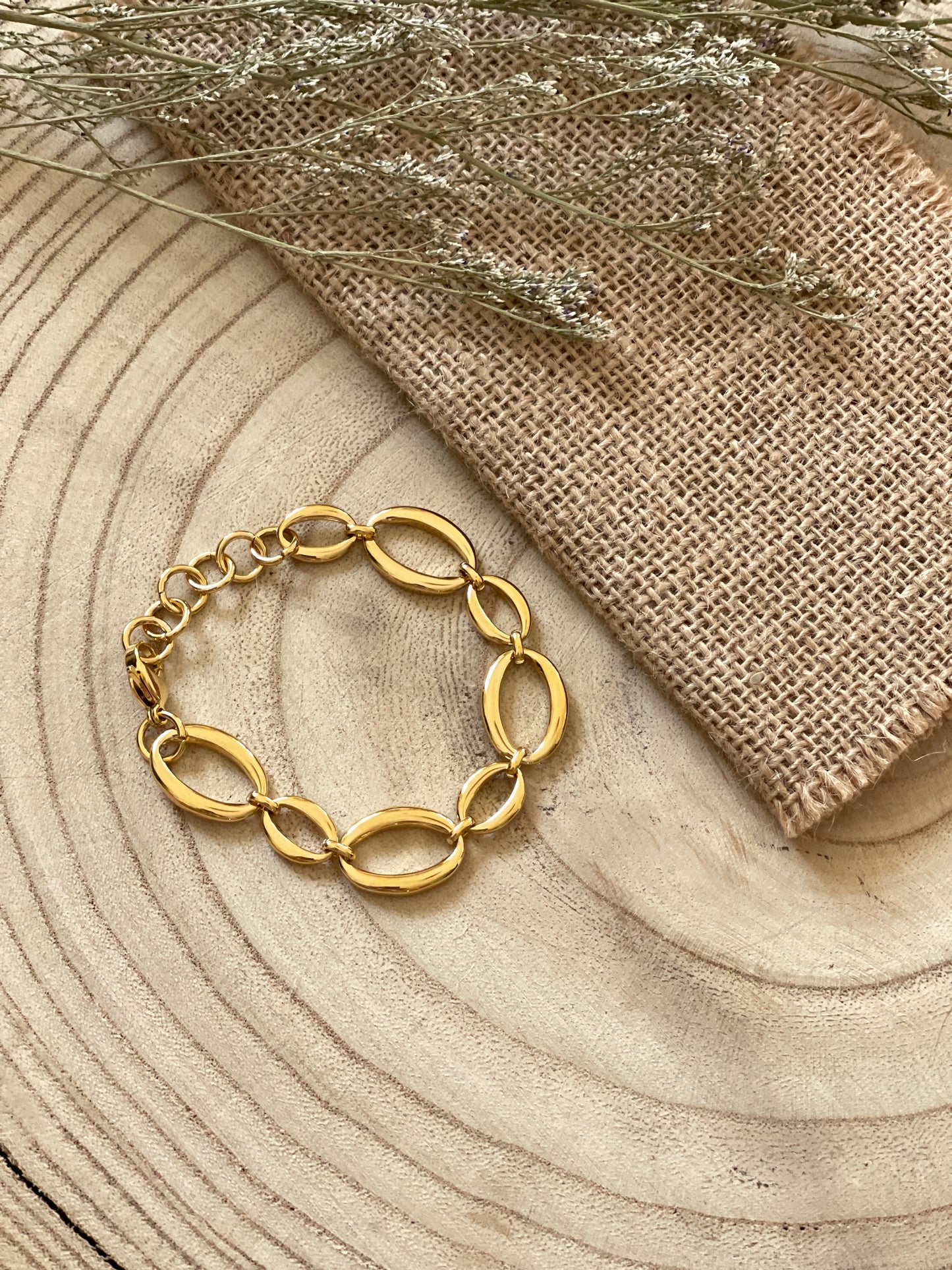 Eclipse link bracelet