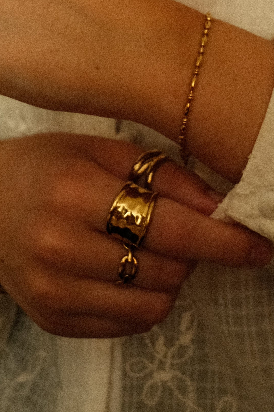 Elle Ring