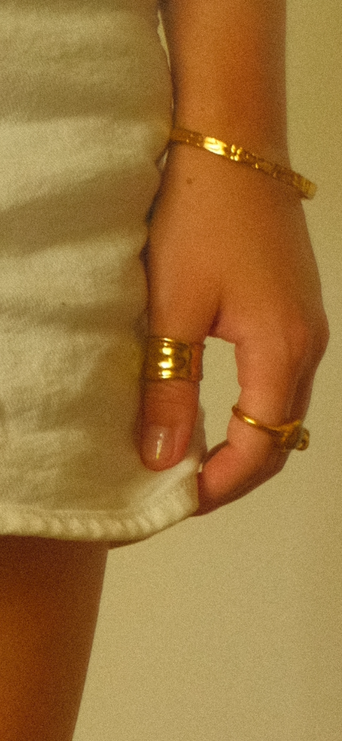 Elle Ring