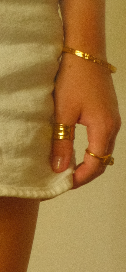 Elle Ring
