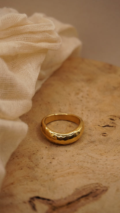 Dot Ring
