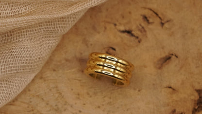 Ribbed Ear Cuff