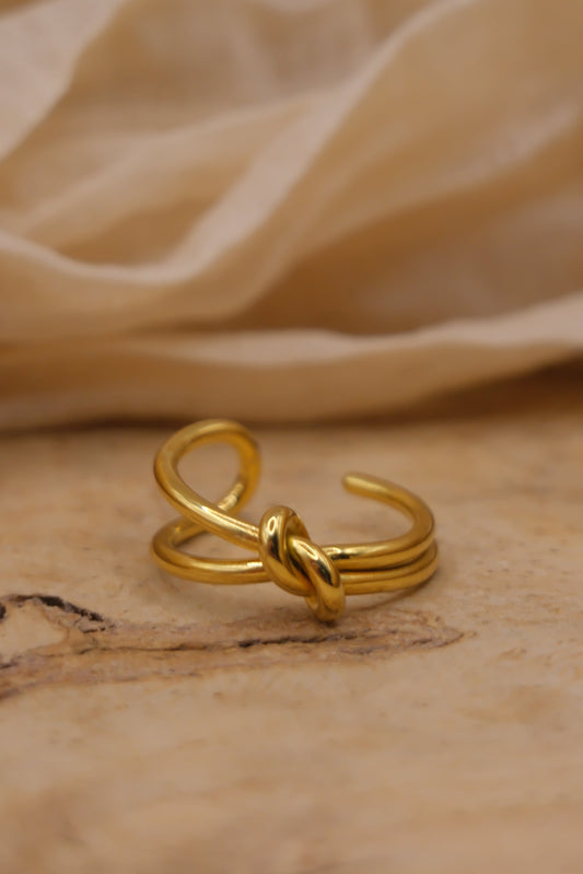 Knot Ring
