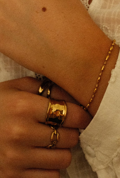 Elle Ring