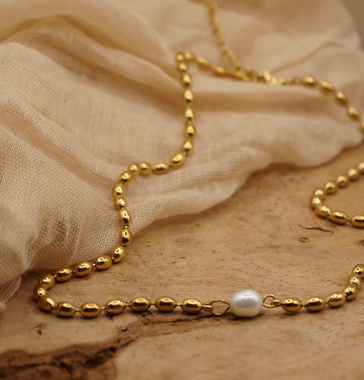 Roselle Necklace