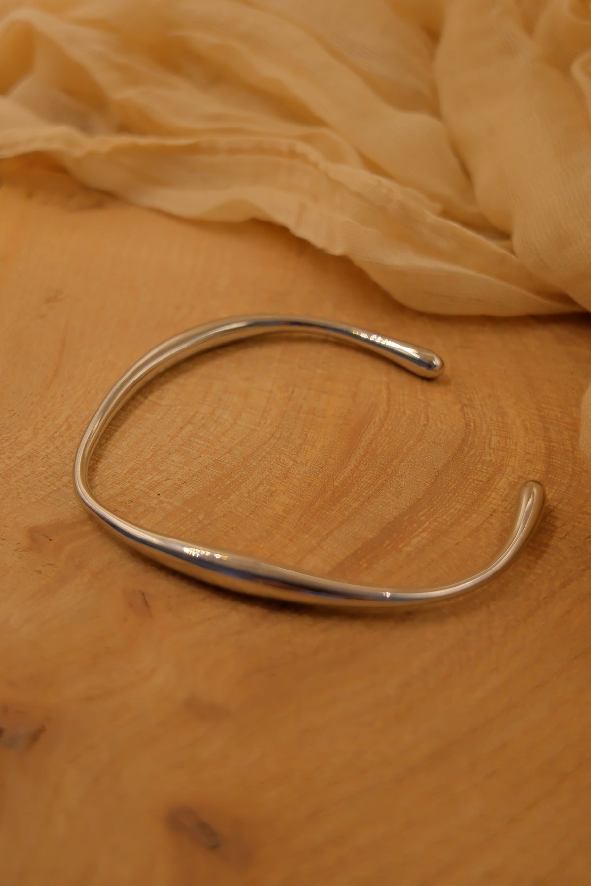 Silver: Wave Bangle