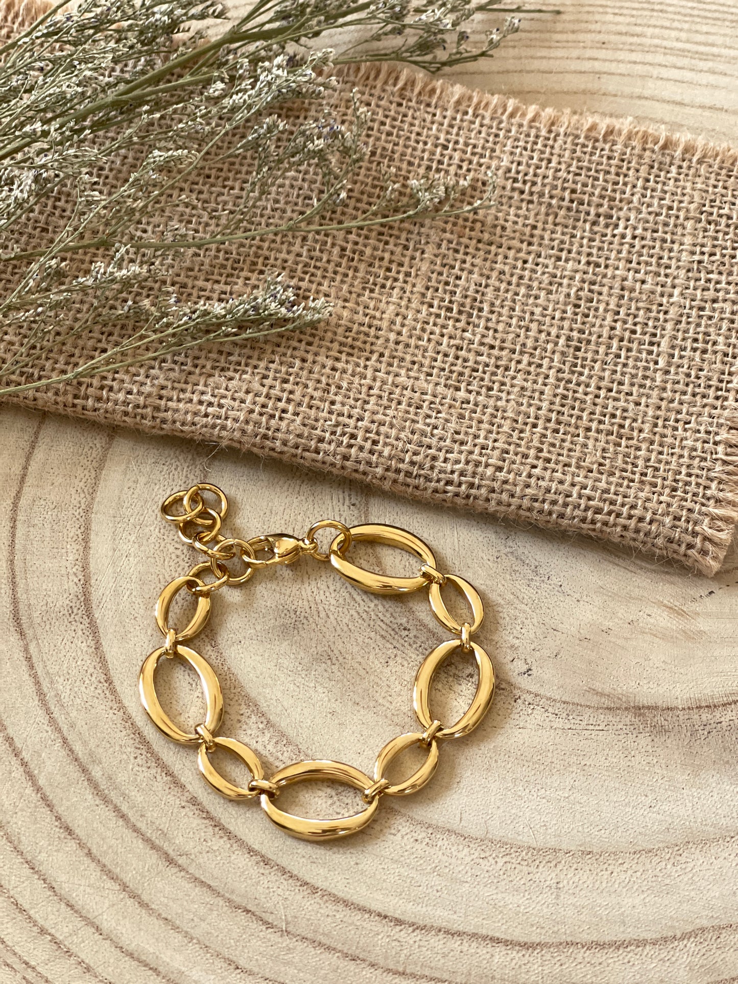 Eclipse link bracelet