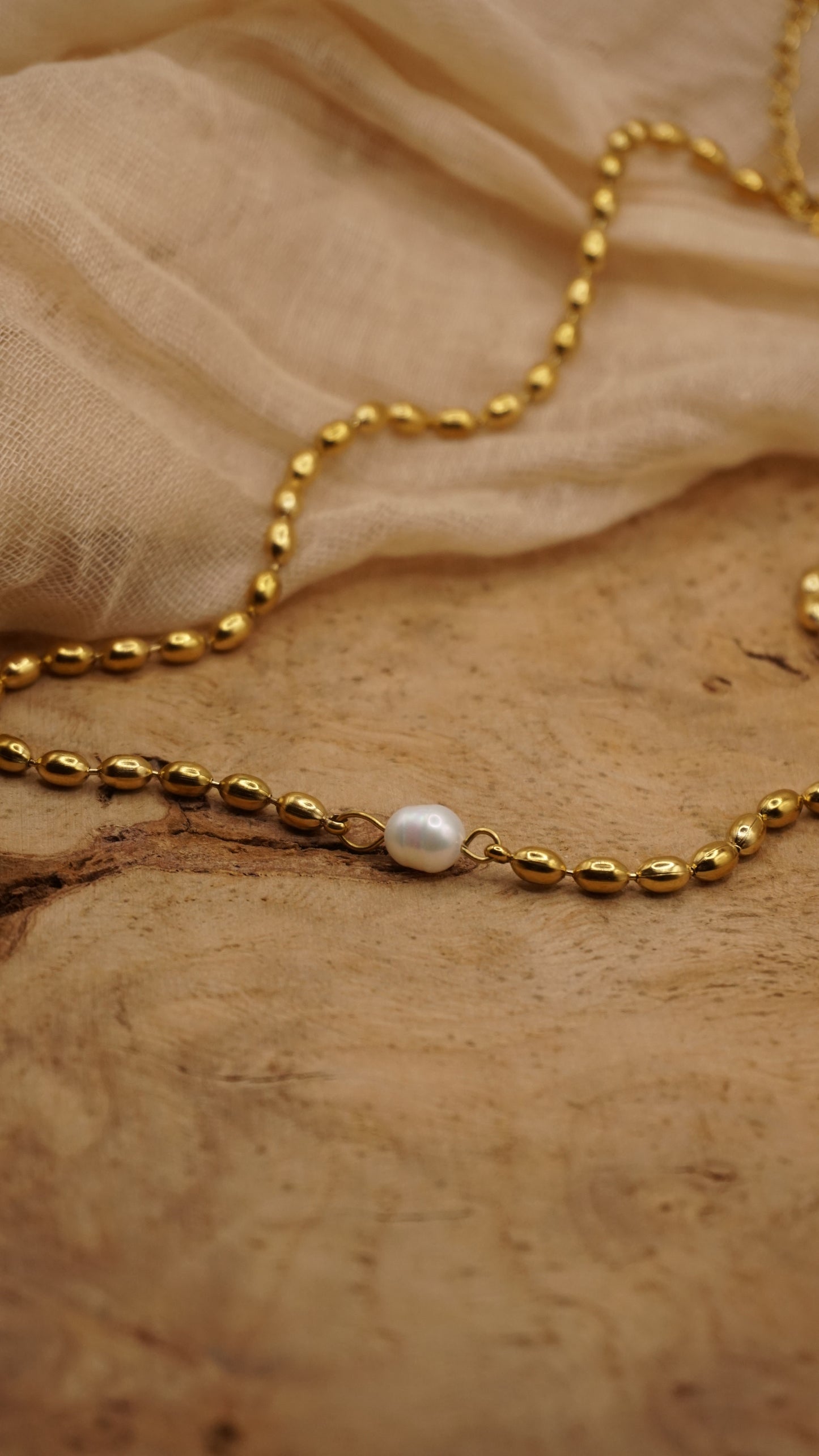 Roselle Necklace