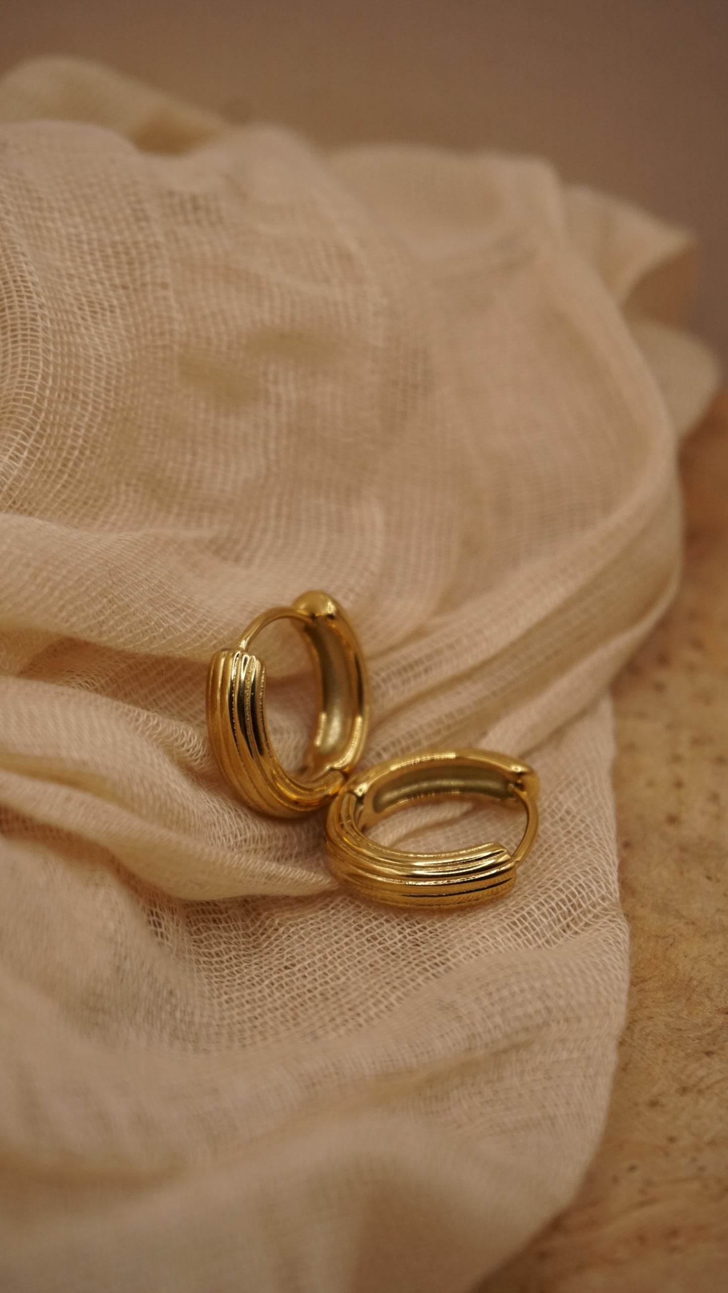 Ribbed Hoops