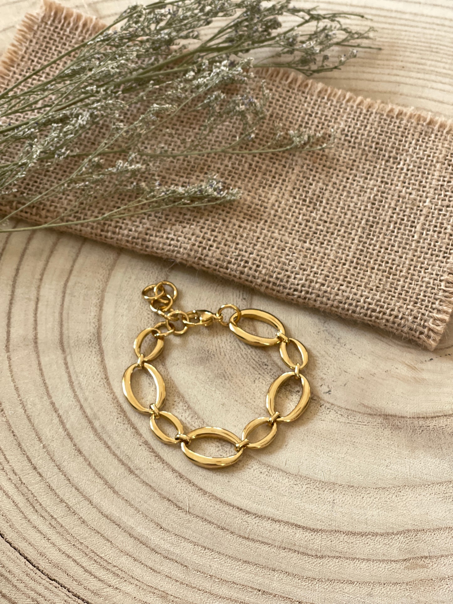 Eclipse link bracelet