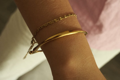 Wave Bangle