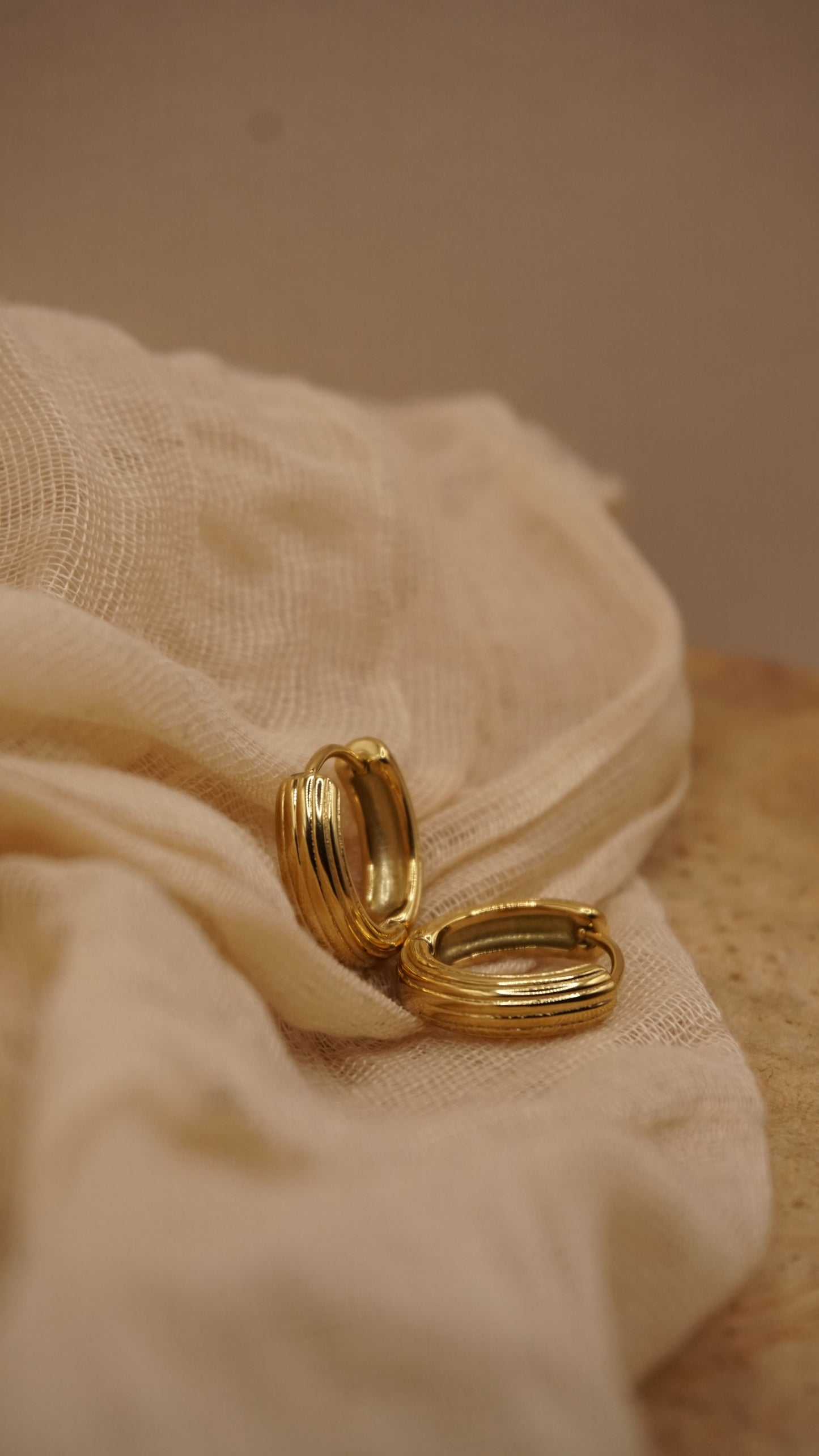Ribbed Hoops