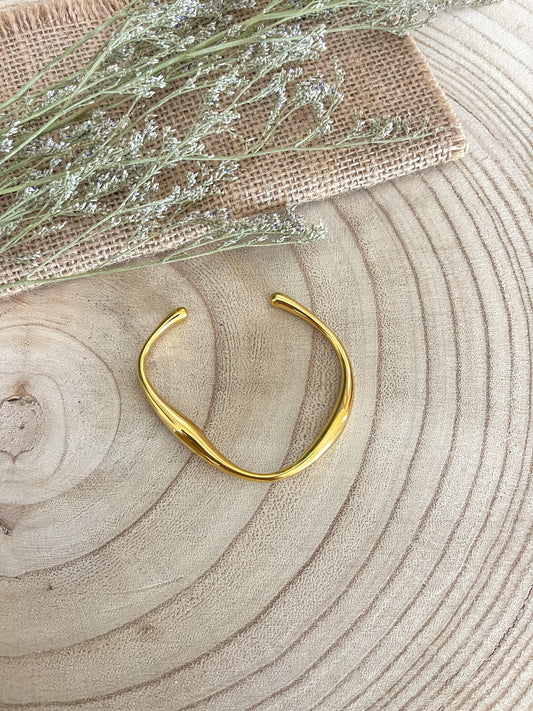 Wave Bangle | 18K Gold Plated |Stainless Steel